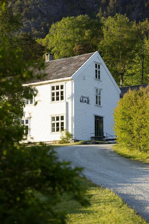 Hotel Aak Åndalsnes Екстериор снимка