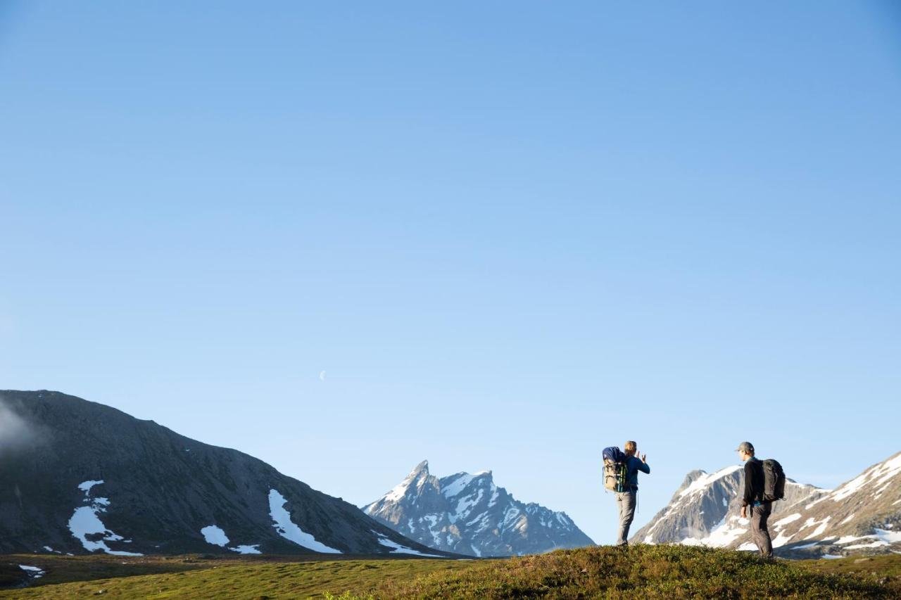 Hotel Aak Åndalsnes Екстериор снимка