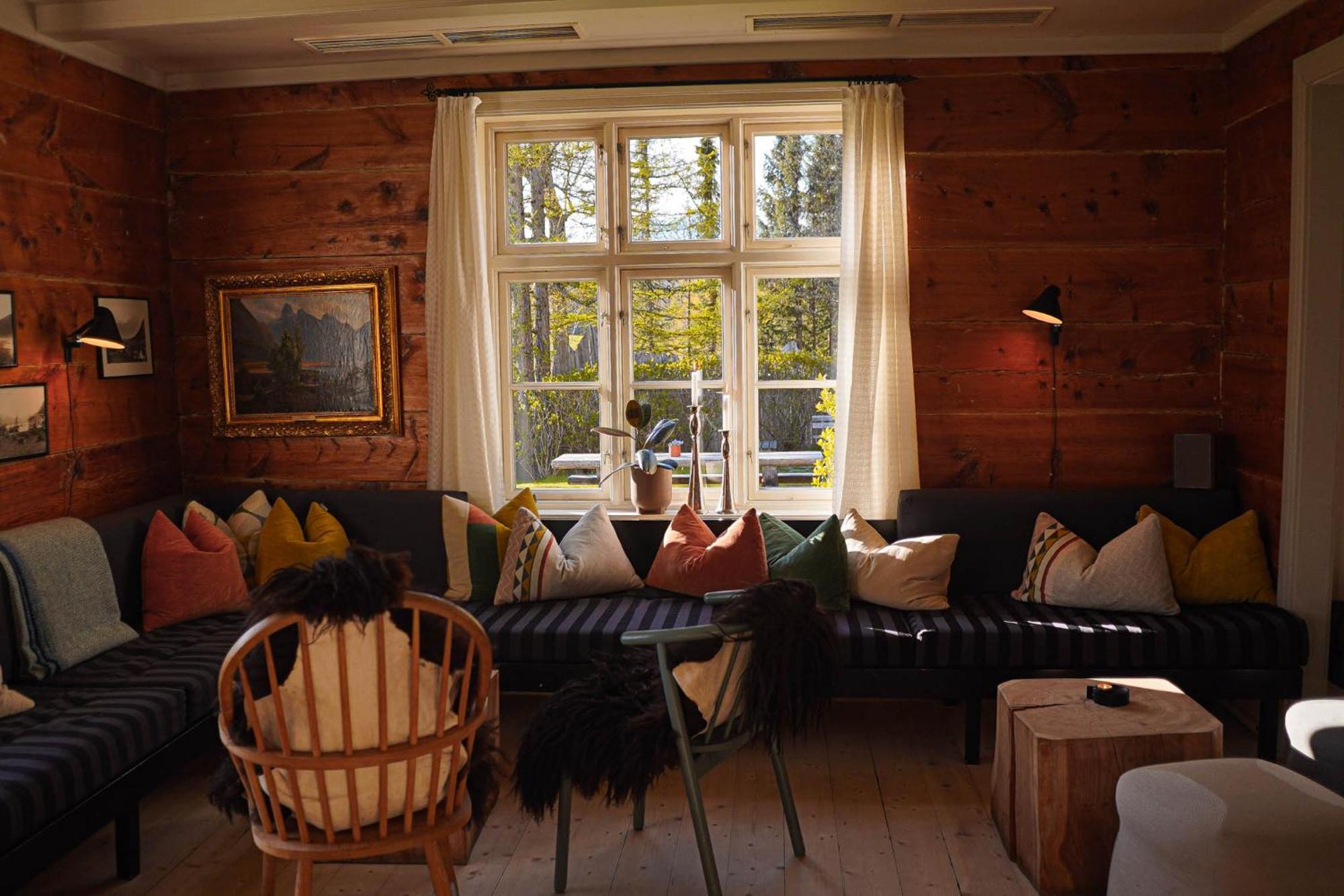 Hotel Aak Åndalsnes Екстериор снимка